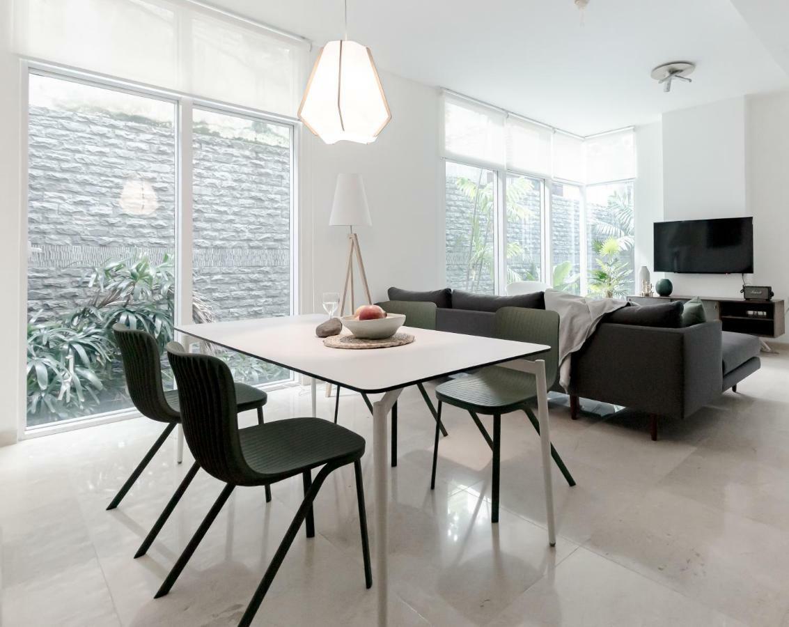 Blue Arch - Luxury Serviced Apartment In Central Saigon Ho Chi Minh City Exterior photo