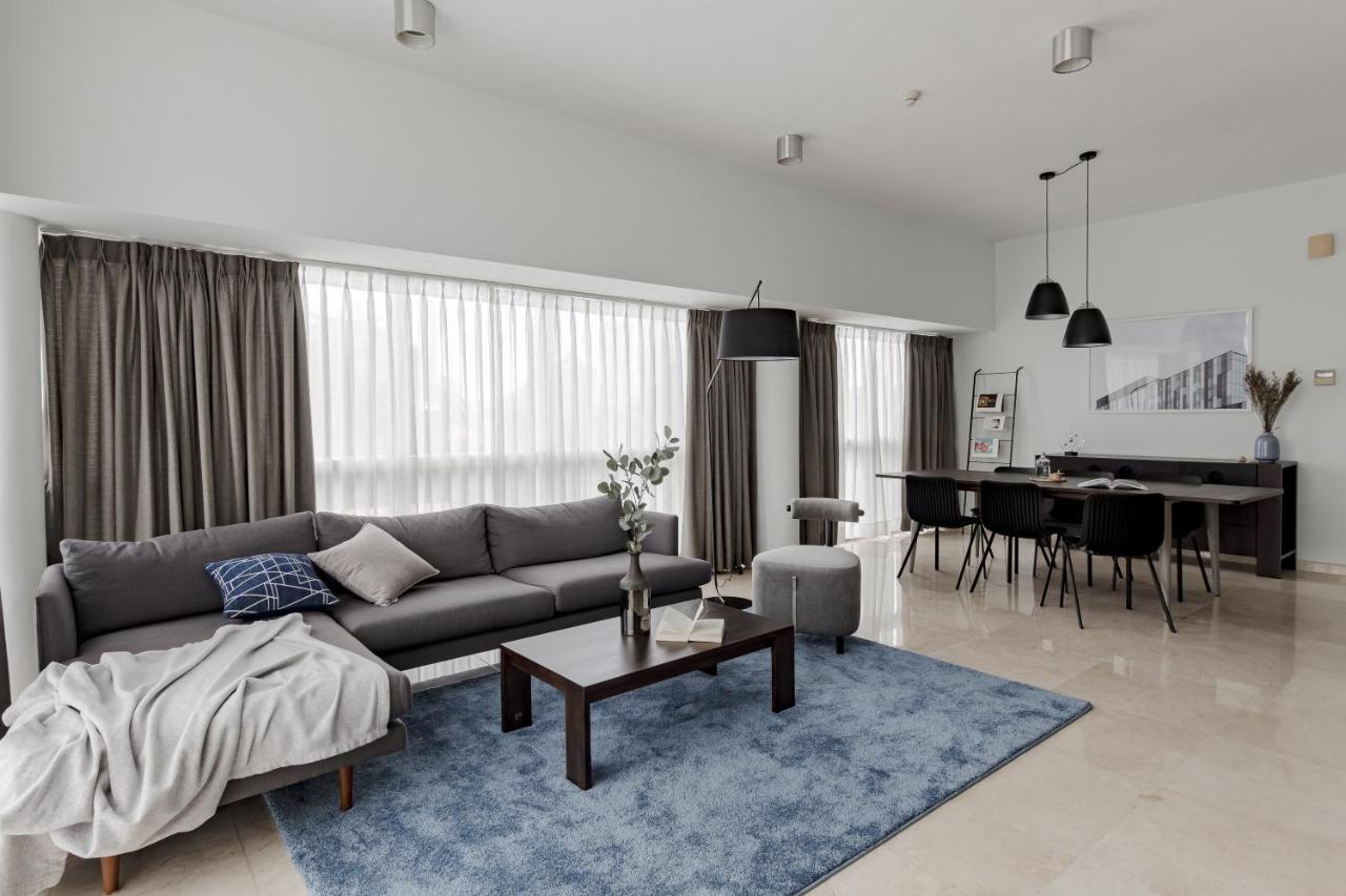 Blue Arch - Luxury Serviced Apartment In Central Saigon Ho Chi Minh City Exterior photo